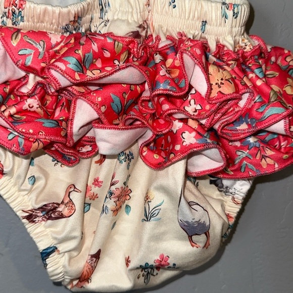 Honey Bean Floral Chicken Print Baby Romper - Picture 3 of 6